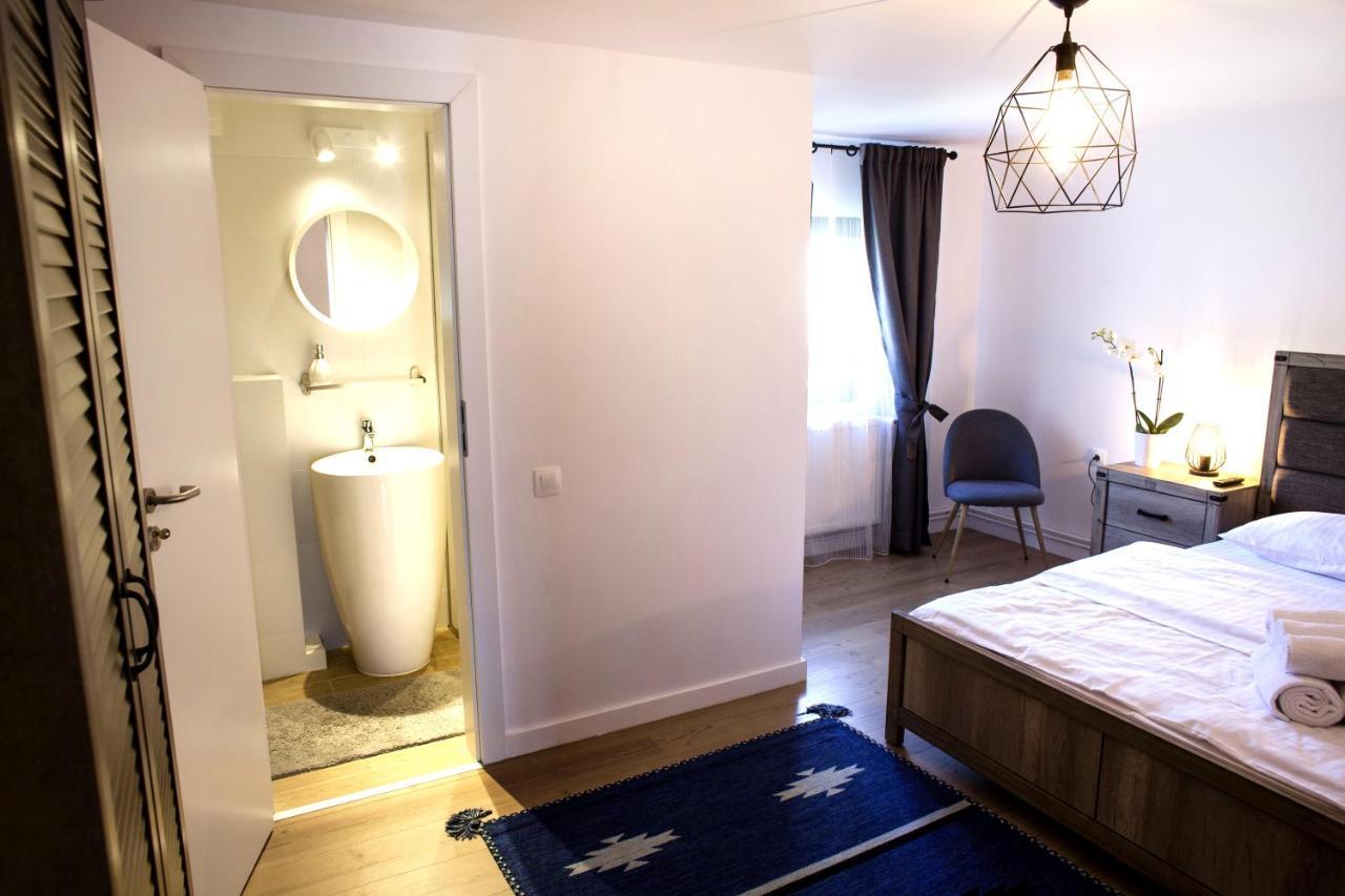 Bed and Breakfast Mira By Atra Teşila Esterno foto