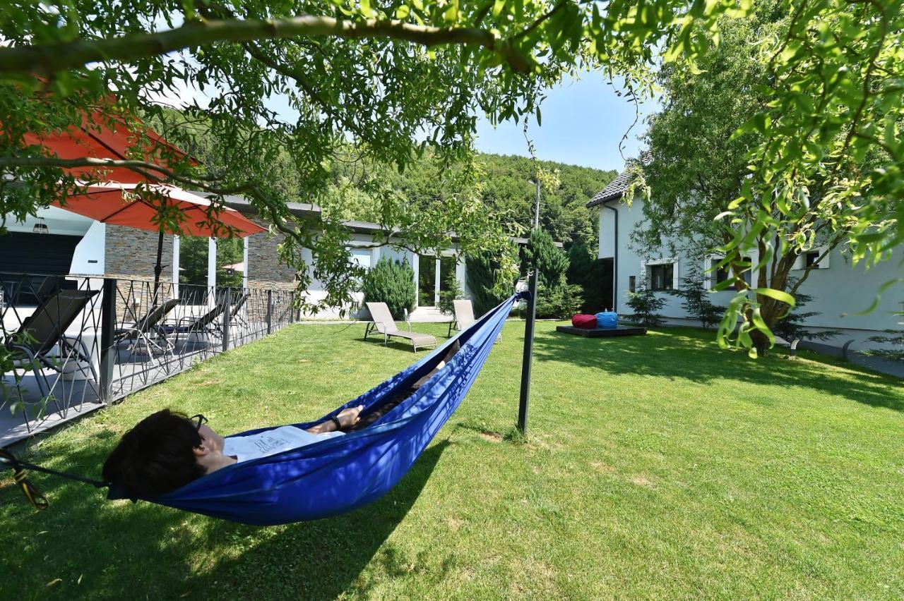 Bed and Breakfast Mira By Atra Teşila Esterno foto